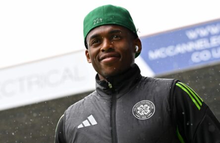 Junior Adamu ist neu beim FC Schalke 04