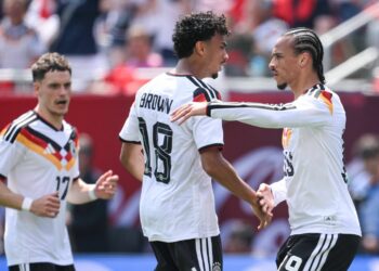 Bundesliga-Transfers: Nathaniel Brown vor Wechsel zum FC Bayern