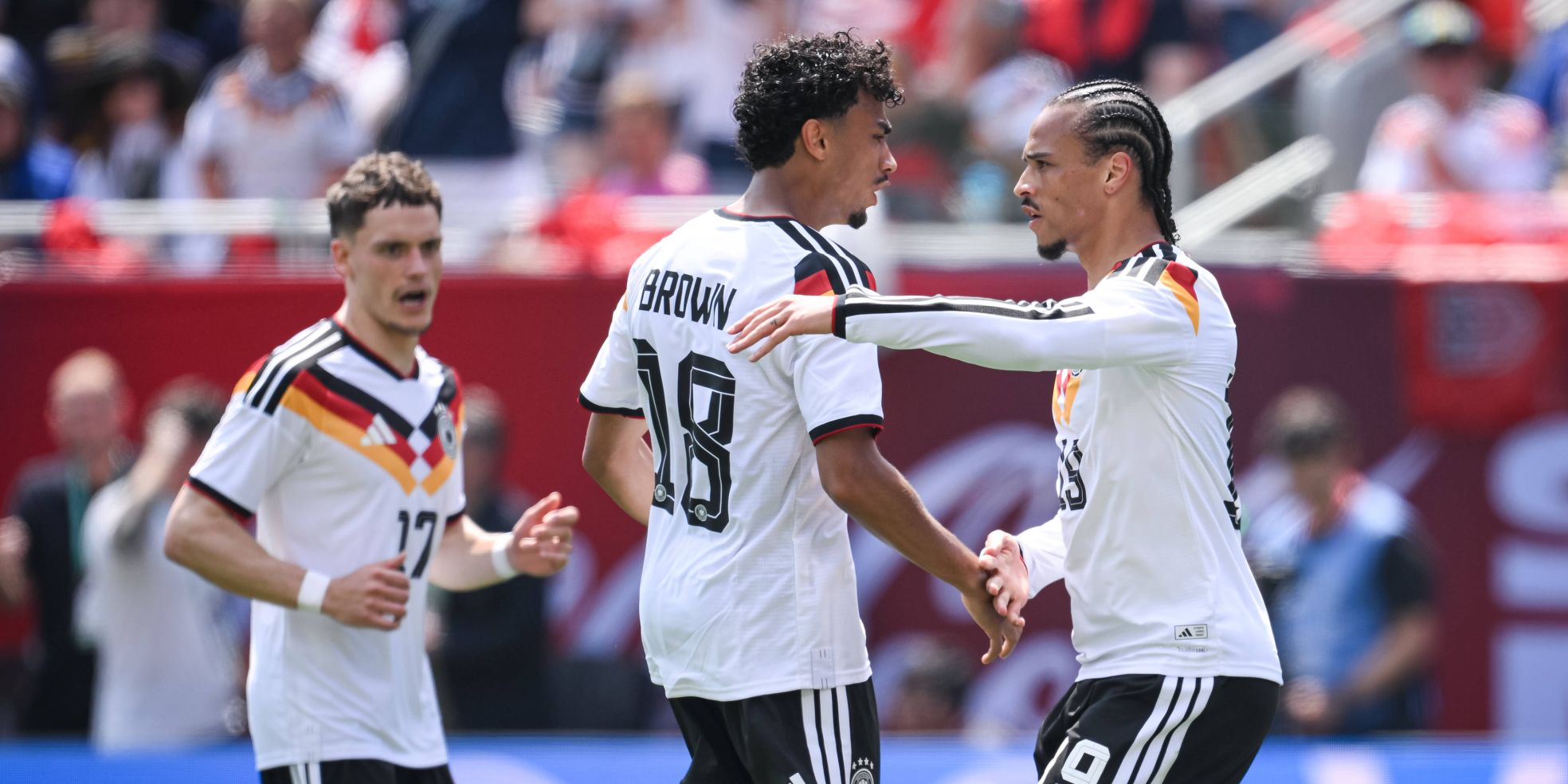 Bundesliga-Transfers: Nathaniel Brown vor Wechsel zum FC Bayern