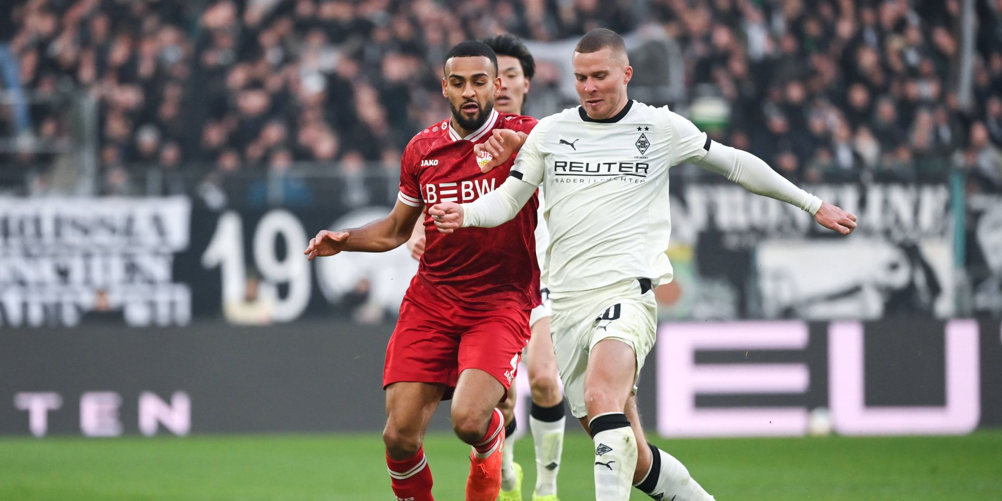 Gladbach-Verteidiger Nico Elvedi im Spiel Borussia Mönchengladbach - VfB Stuttgart