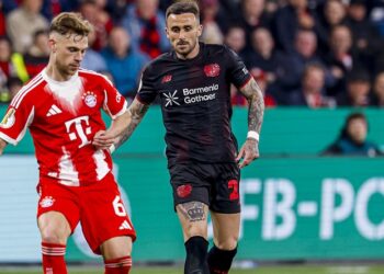 Bei Comunio auf dem absteigenden Ast: Joshua Kimmich (Bayern) und Aleix Garcia (Bayer Leverkusen)