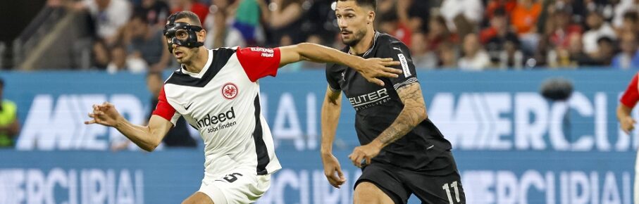 Ellyes Skhiri Eintracht Frankfurt, 15 und Tim Kleindienst Borussia Mönchengladbach, 11 im Laufduell , Fussball, 1. Bundesliga, 4.Spieltag, 2024/2025, Eintracht Frankfurt vs. Borussia Mönchengladbach, 21.09.2024, Deutsche-Bank-Park, Frankfurt am Main, Deutschland DFL REGULATIONS PROHIBIT ANY USE OF PHOTOGRAPHS AS IMAGE SEQUENCES AND/OR QUASI-VIDEO. Frankfurt am Main Deutsche-Bank-Park Hessen Deutschland *** Ellyes Skhiri Eintracht Frankfurt, 15 and Tim Kleindienst Borussia Mönchengladbach, 11 in running duel , Soccer, 1 Bundesliga, 4 Matchday, 2024 2025, Eintracht Frankfurt vs Borussia Mönchengladbach, 21 09 2024, Deutsche Bank Park, Frankfurt am Main, Germany DFL REGULATIONS PROHIBIT ANY USE OF PHOTOGRAPHS AS IMAGE SEQUENCES AND OR QUASI VIDEO Frankfurt am Main Deutsche Bank Park Hessen Germany Copyright: xGrantxHubbsx