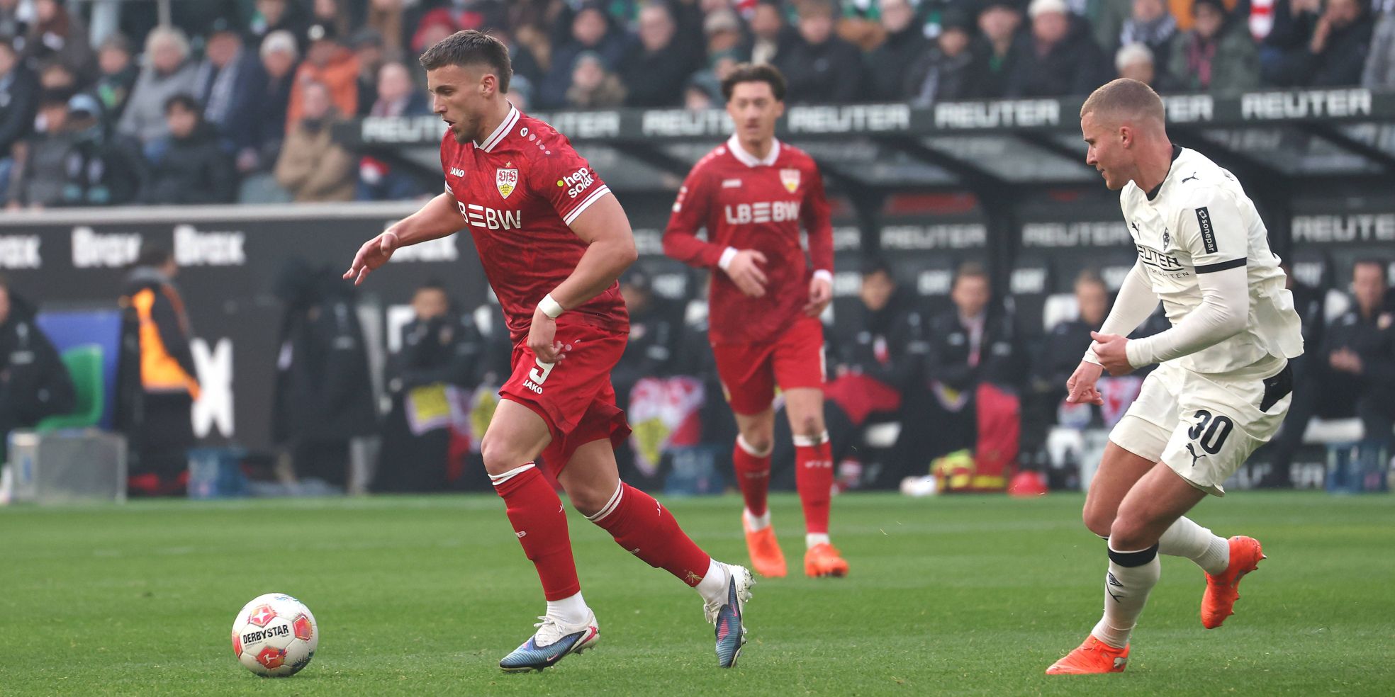 Ermedin Stuttgart vom VfB Stuttgart gegen Gladbach
