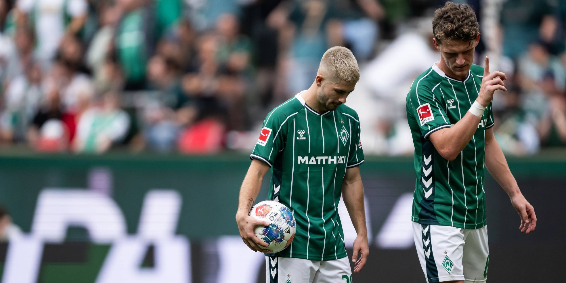 Jens Stage und Romano Schmid von Werder Bremen