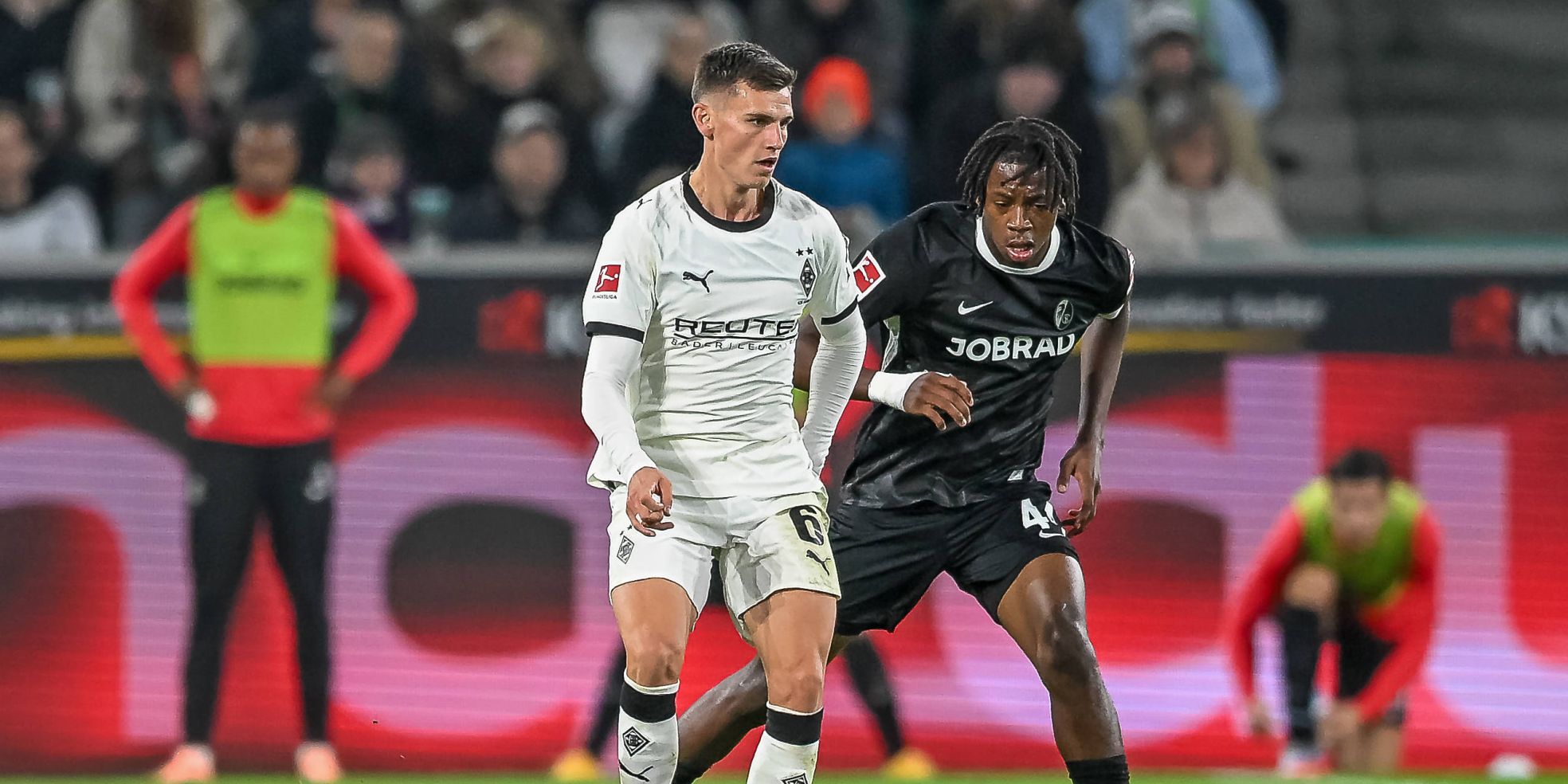 SC Freiburg: Johan Manzambi geht - kommt Yannik Engelhardt?