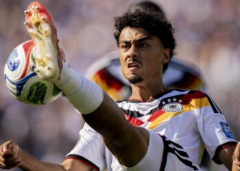 Bundesliga-Transfers: Nathaniel Brown zum FC Bayern