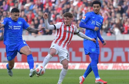 Equi Fernandez (links) macht bei Bayer Leverkusen eine gute Figur