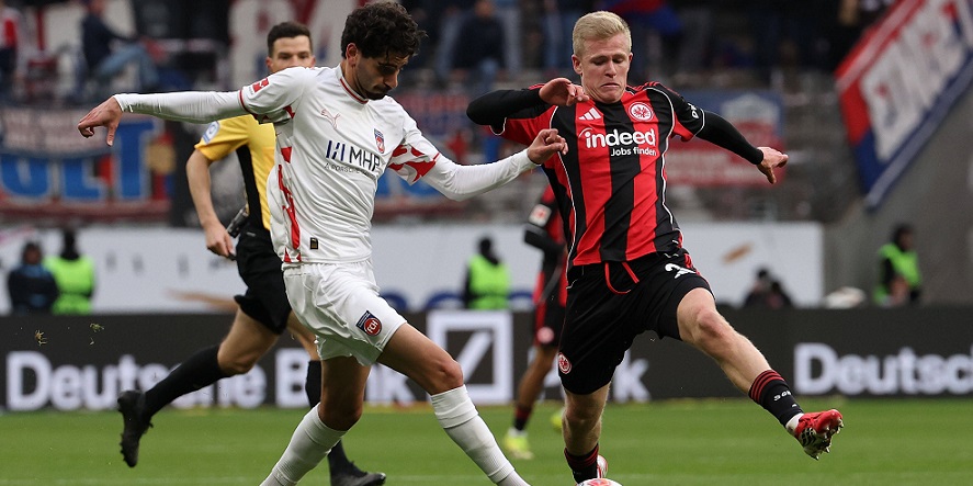 Eren Dinkci zieht es zu Werder Bremen, Jonathan Burkardt möchte weiter für Eintracht Frankfurt treffen