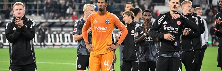 27.09.2025, xjhx, Fussball 1.Bundesliga, Borussia Moenchengladbach - Eintracht Frankfurt v.l. Jonathan Jonny Burkardt Eintracht Frankfurt Kaua Santos Eintracht Frankfurt Robin Koch Eintracht Frankfurt DFL/DFB REGULATIONS PROHIBIT ANY USE OF PHOTOGRAPHS as IMAGE SEQUENCES and/or QUASI-VIDEO Moenchengladbach *** 27 09 2025, xjhx, Soccer 1 Bundesliga, Borussia Moenchengladbach Eintracht Frankfurt v l Jonathan Jonny Burkardt Eintracht Frankfurt Kaua Santos Eintracht Frankfurt Robin Koch Eintracht Frankfurt DFL DFB REGULATIONS PROHIBIT ANY USE OF PHOTOGRAPHS as IMAGE SEQUENCES and or QUASI VIDEO Moenchengladbach