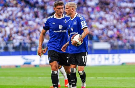 Albert Grönbaek (rechts) macht beim HSV in der Vorbereitung einen sehr guten Eindruck