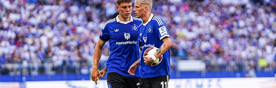 Nicolai Remberg Hamburger SV, 21, Albert Gronbaek Hamburger SV, 11 GER, Hamburger SV vs. FC Everton, Fußball, Testspiel, Saison 2026/2027, 01.08.2026 GER, Hamburger SV vs. FC Everton, Fußball, Testspiel, Saison 2026/2027, 01.08.2026 Hamburg *** Nicolai Remberg, Hamburger SV, 21 Albert Gronbaek, Hamburger SV, 11 GER Hamburger SV vs. Everton FC, soccer, friendly match, 20262027 season, August 1, 2026 GER, Hamburger SV vs. Everton FC, soccer, friendly match, 20262027 season, August 1, 2026 Hamburg Copyright: xEibner-Pressefoto/MarcelxvonxFehrnx EP_MFN