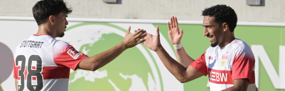 Laurin Ulrich und Tiago Tomas vom VfB Stuttgart