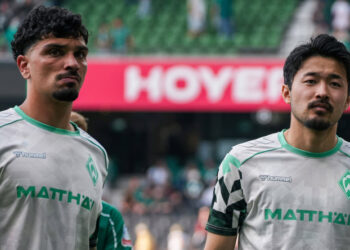 Im Fokus beim Hamburger SV: Yukinari Sugawara (r.)