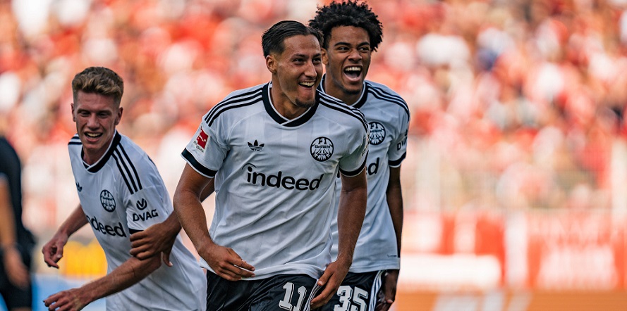 Erfolgreich bei Eintracht Frankfurt und Comunio: Younes Ebnoutalib
