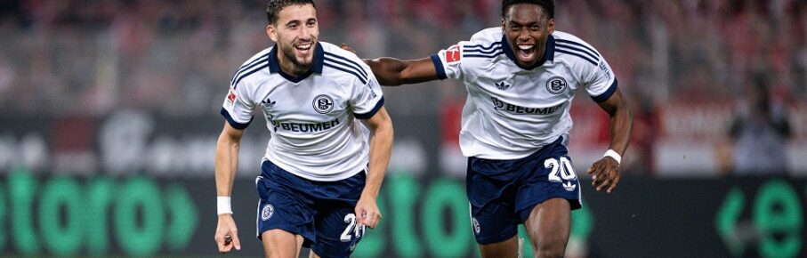 11.09.2026, Fussball, Saison 2026/2027, Bundesliga, 1. FC Union Berlin - FC Schalke 04, Adil Aouchiche FC Schalke 04 freut sich über das Tor zum 0:2 mit Junior Adamu FC Schalke 04 xRHR-FOTO/YYx *** September 11, 2026, Soccer, 20262027 season, Bundesliga, 1. FC Union Berlin vs. FC Schalke 04, Adil Aouchiche of FC Schalke 04 celebrates the goal that made it 02, scored by Junior Adamu. FC Schalke 04 xRHR PHOTO YYx Copyright: KROEGER/RHR-FOTOx RHR-FOTO/YY