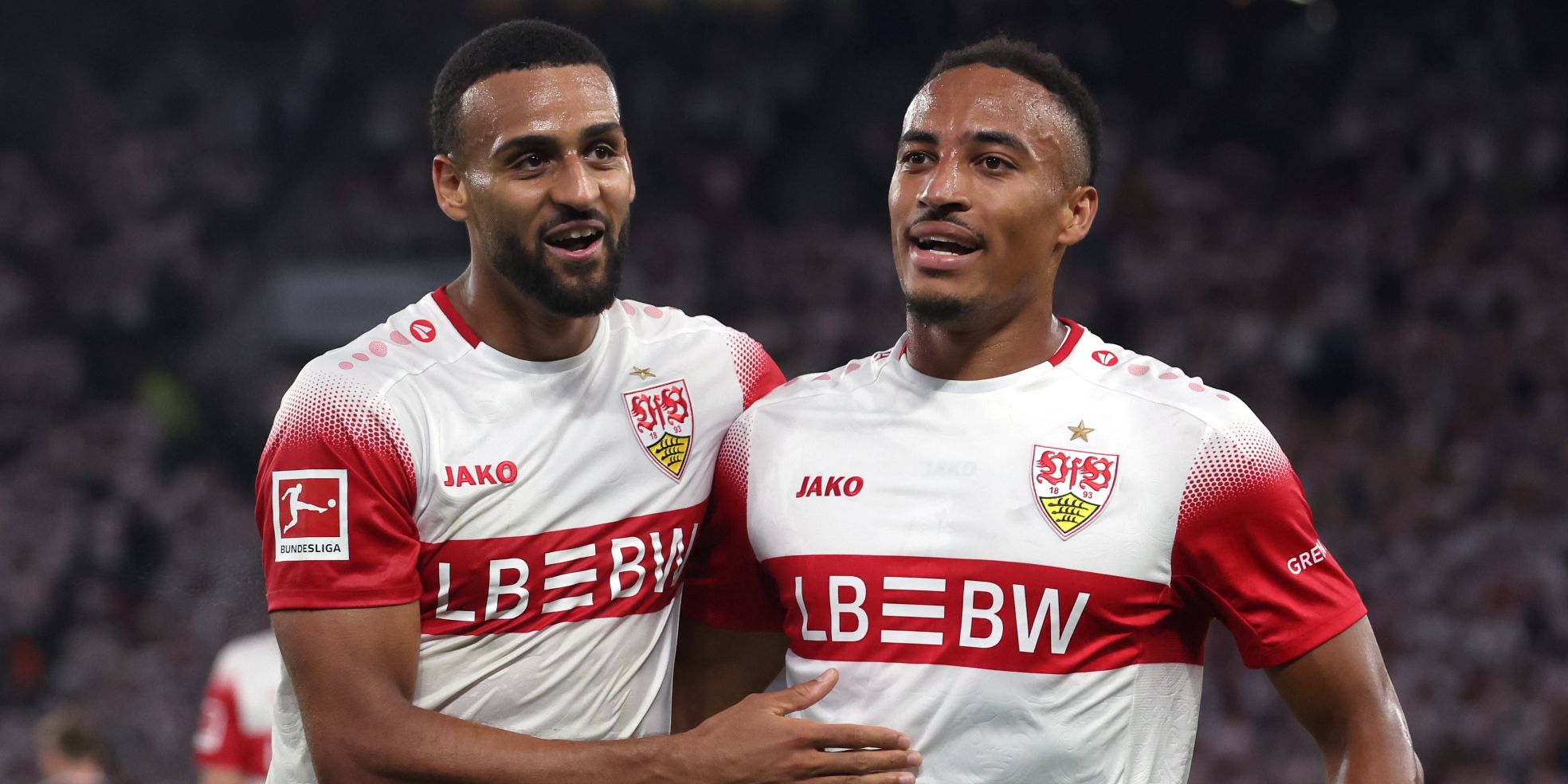 Jamie Leweling (r.) und Josha Vagnoman vom VfB Stuttgart