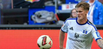 Moller Wolfe David  HSV  am Ball Deutschland , Hamburg , Volksparkstadion , Fussball , 1 . Bundesliga , Hamburger SV - FSV Mainz 05 *** Moller Wolfe David HSV on the Ball Germany, Hamburg, Volksparkstadion, Soccer, Bundesliga 1, Hamburger SV, FSV Mainz 05