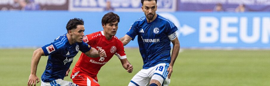 1. Fußball Bundesliga: FC Schalke 04 - 1. FSV Mainz 05 17.10.2026 Soufiane El-Faouzi FC Schalke 04, 23, Kaishu Sano 1. FSV Mainz 05, 6, Kenan Karaman FC Schalke 04, 19 1. Fußball Bundesliga 6.Spieltag: FC Schalke 04 - 1. FSV Mainz 05 Veltins Arena, Gelsenkirchen 17.10.2026 DFL regulations prohibit any use of photographs as image sequences and/or quasi video. *** 1 Bundesliga FC Schalke 04 1 FSV Mainz 05 17 10 2026 Soufiane El Faouzi FC Schalke 04, 23, Kaishu Sano 1 FSV Mainz 05, 6, Kenan Karaman, FC Schalke 04, 19 1 German Bundesliga, Matchday 6, FC Schalke 04 1 FSV Mainz 05, Veltins Arena, Gelsenkirchen, October 17, 2026. DFL regulations prohibit any use of photographs as image sequences and/or quasi-video Copyright: xBEAUTIFULxSPORTS/Buriakovx