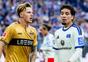 Bilal Nadir vom HSV und Finn Jeltsch vom VfB Stuttgart