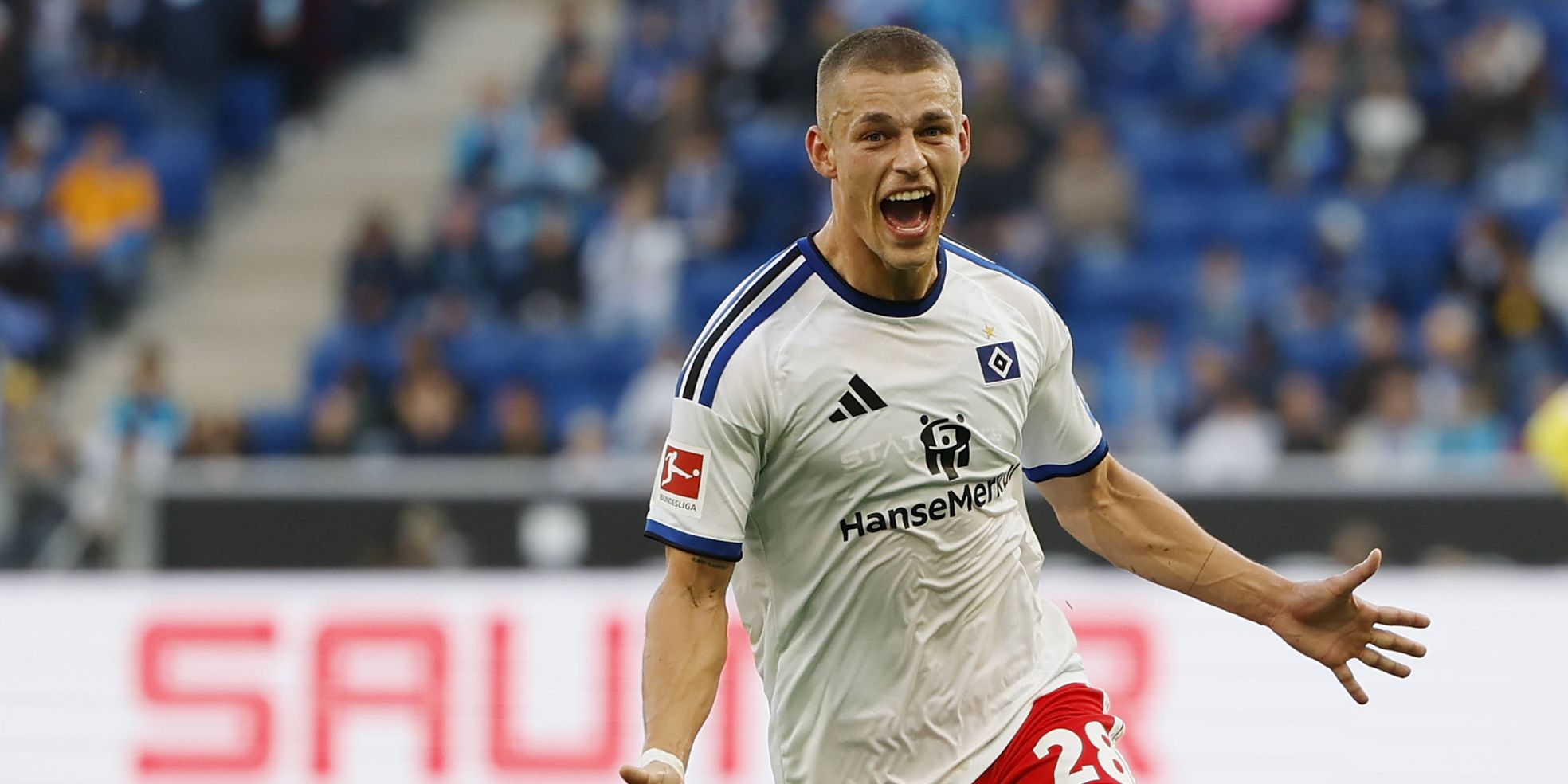 Miro Muheim trifft für den HSV