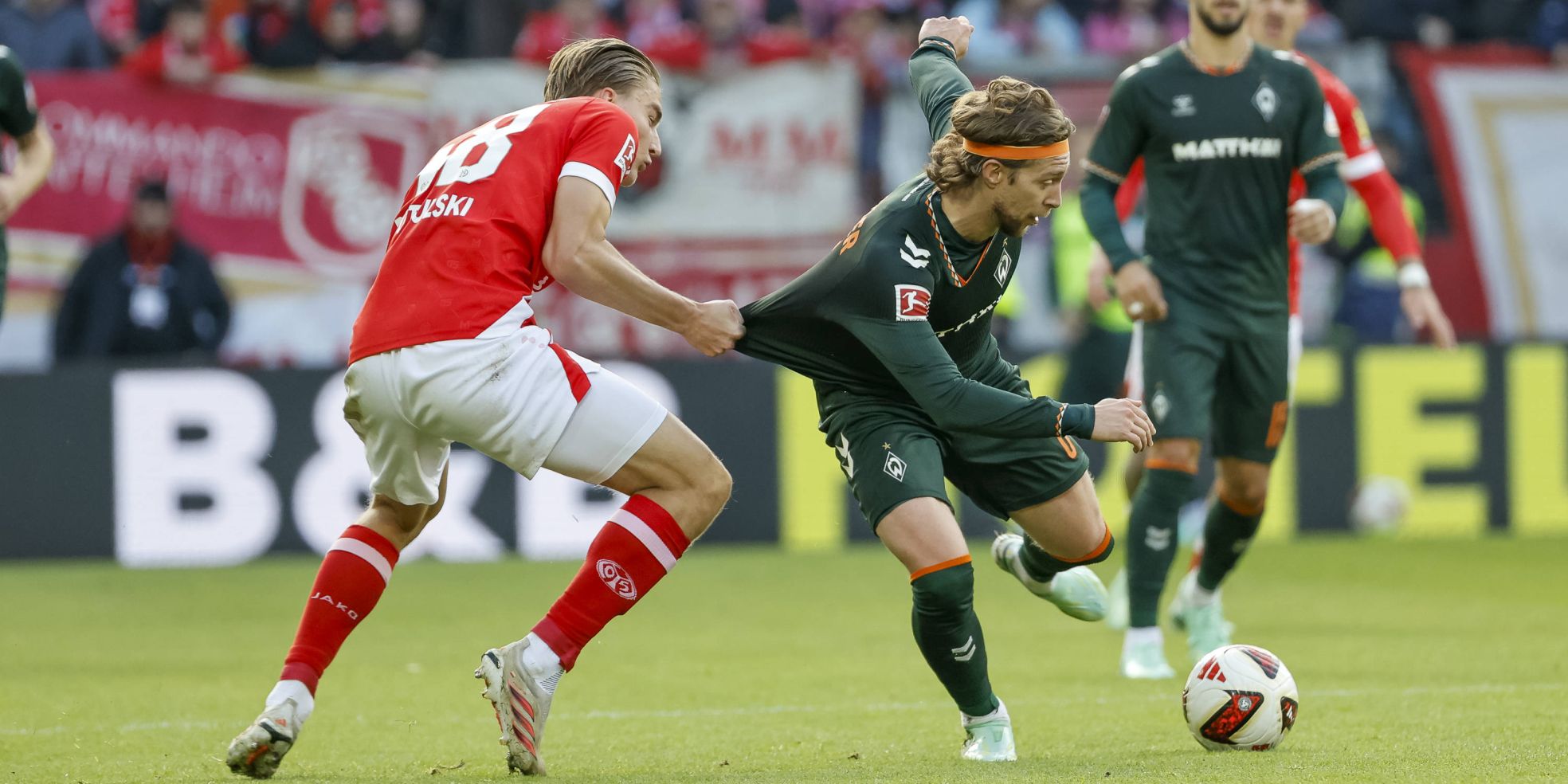 Mitchell Weiser vom SV Werder Bremen ist zurück in der Startelf