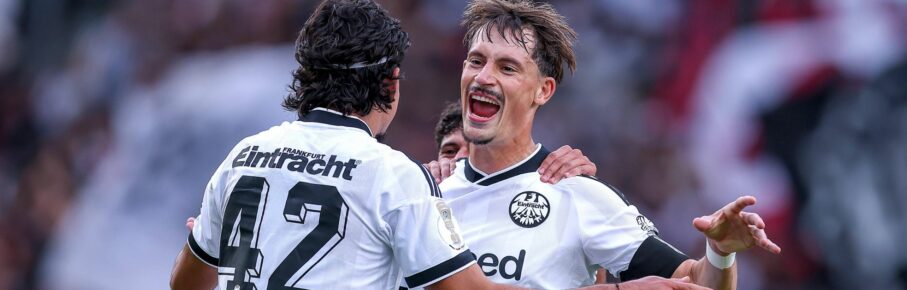 Robin Koch und Can Uzun von Eintracht Frankfurt